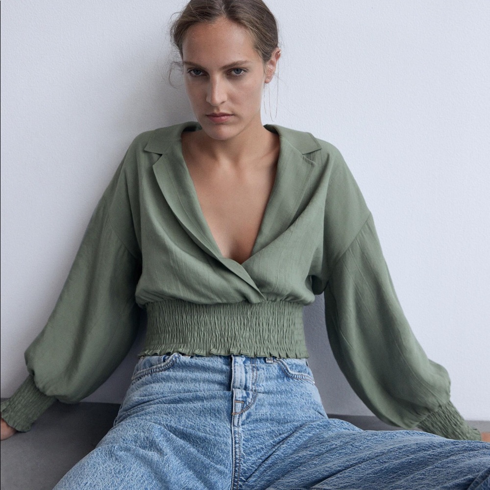 💚Elasticized Cropped Blouse Green- Ref 7484/158💚